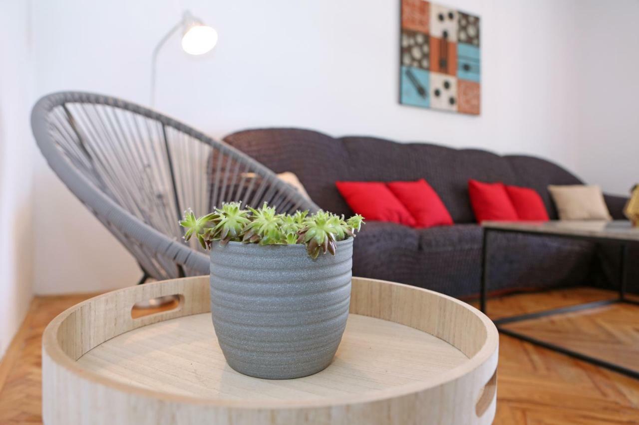 Apartman Charlie 브르시 외부 사진
