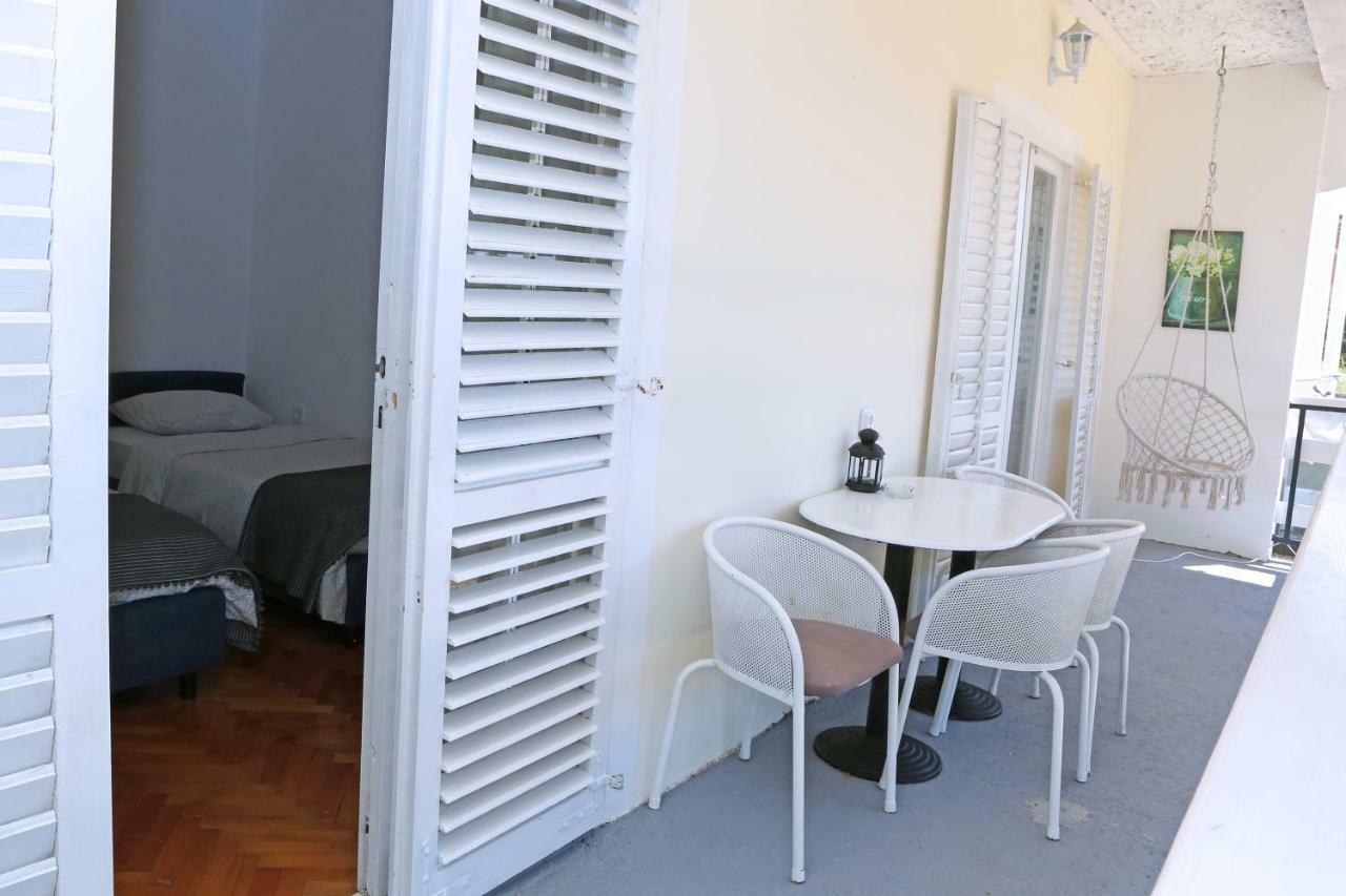 Apartman Charlie 브르시 외부 사진
