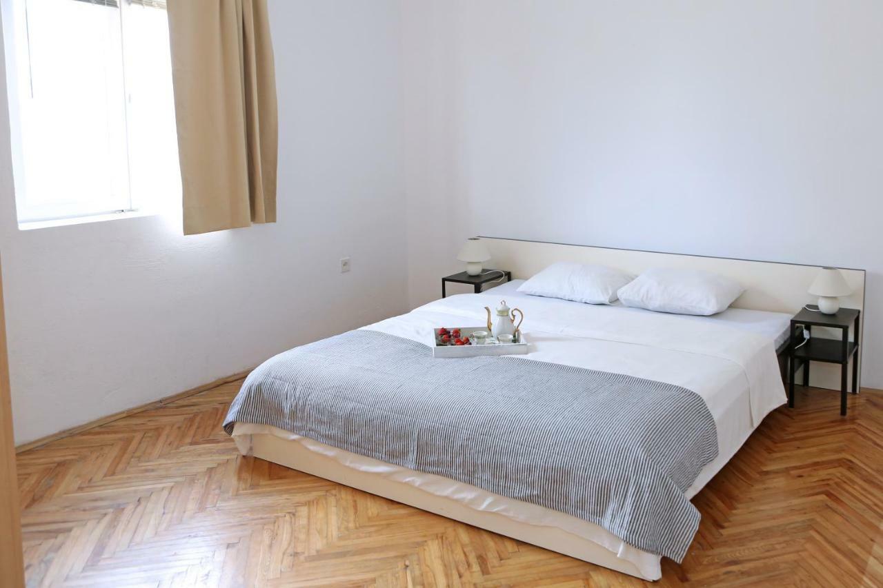 Apartman Charlie 브르시 외부 사진