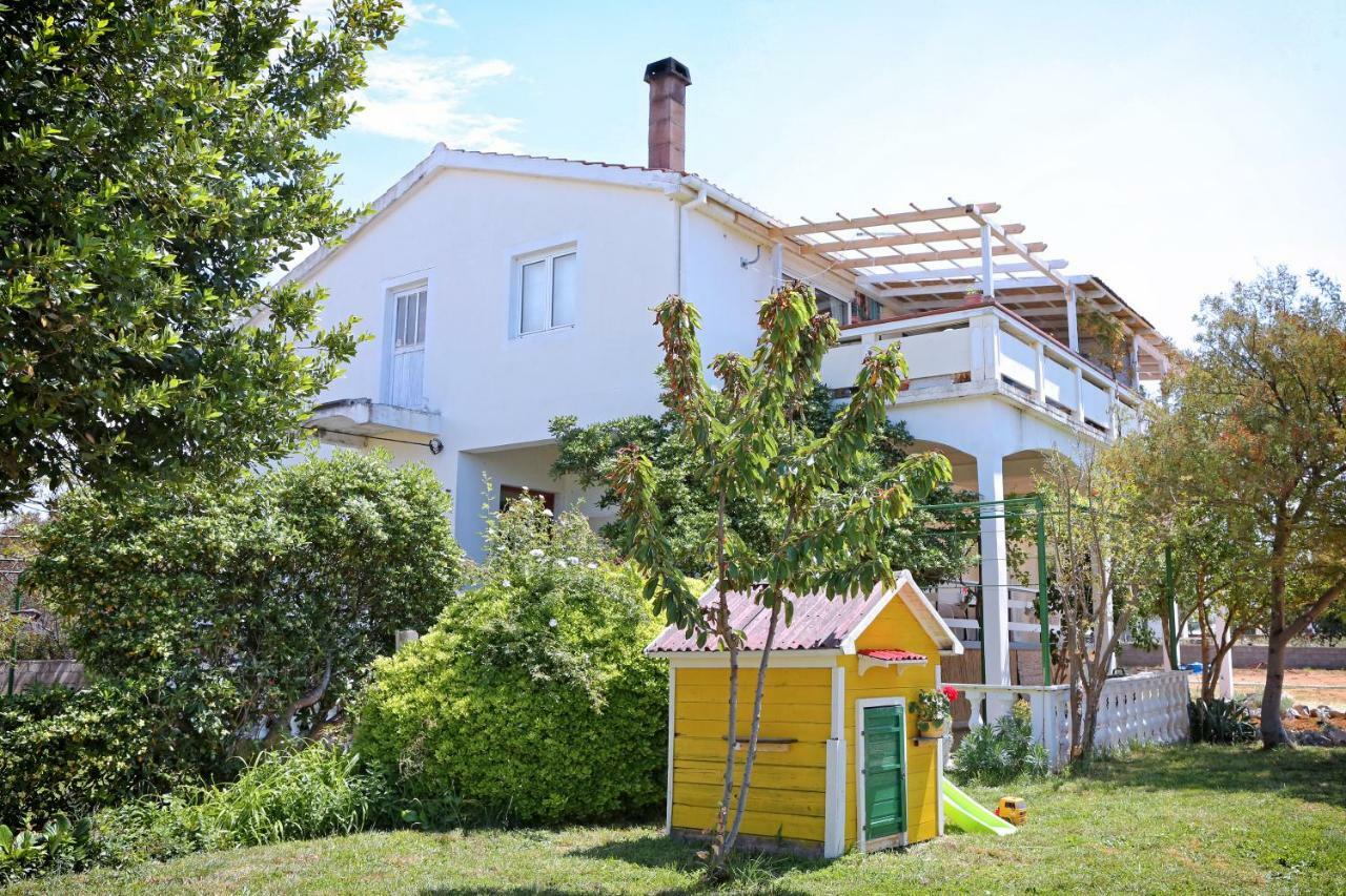 Apartman Charlie 브르시 외부 사진
